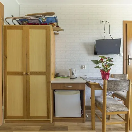 Δωμάτια σε οικογενειακή κατοικία Latajacy Holender