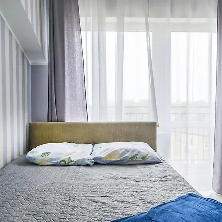 Проживание в семье Latajacy Holender