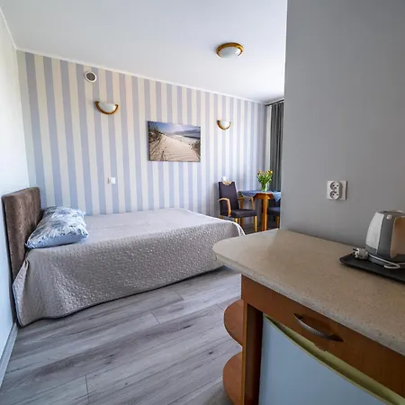 Проживание в семье Latajacy Holender