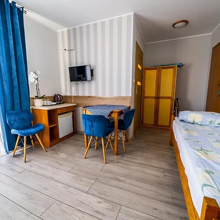 Latajacy Holender Проживание в семье *