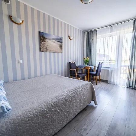 Проживание в семье Latajacy Holender